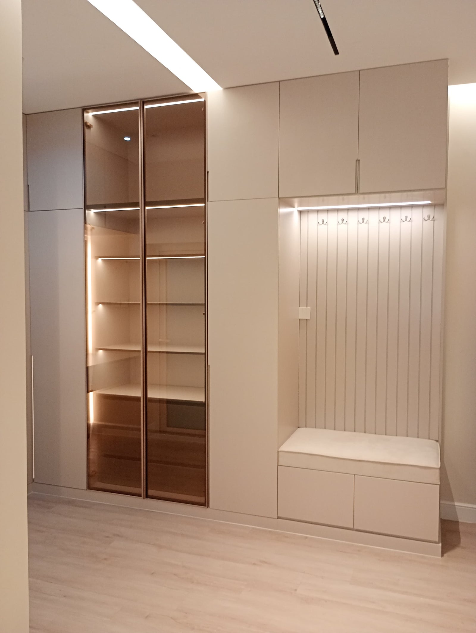 Custom bed and upholstered headboard Dubai