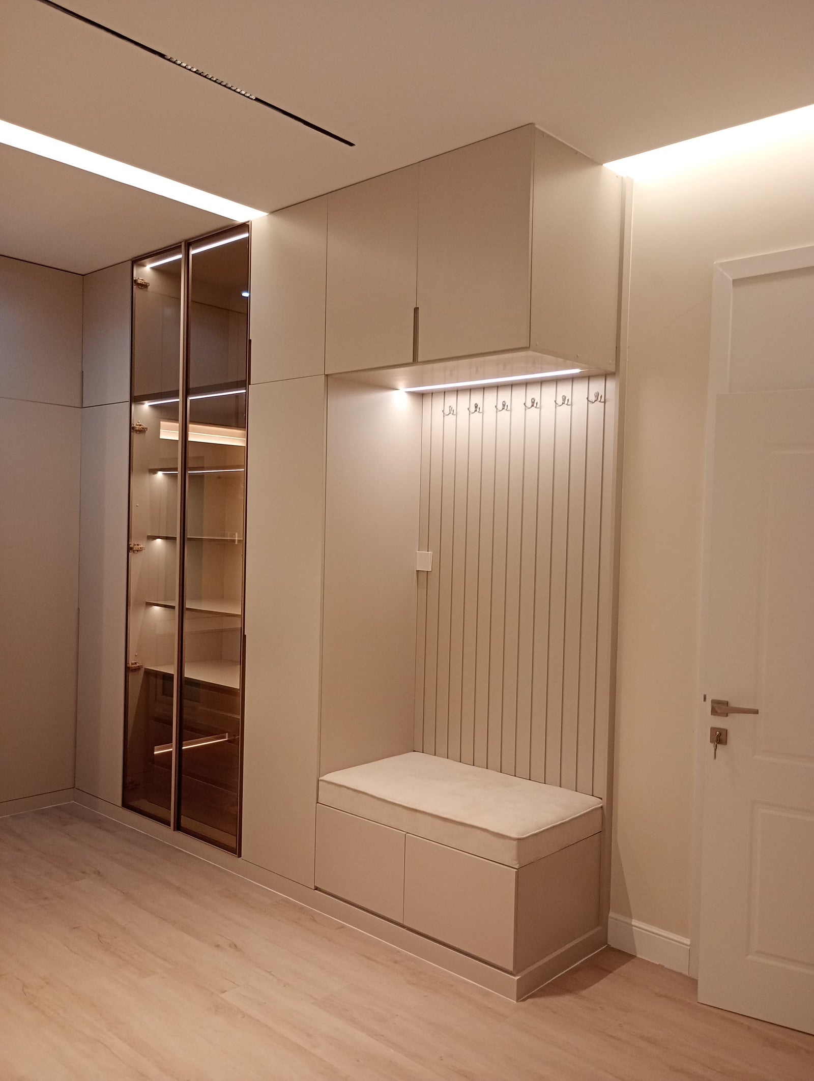 Custom wardrobe Dubai built-in storage