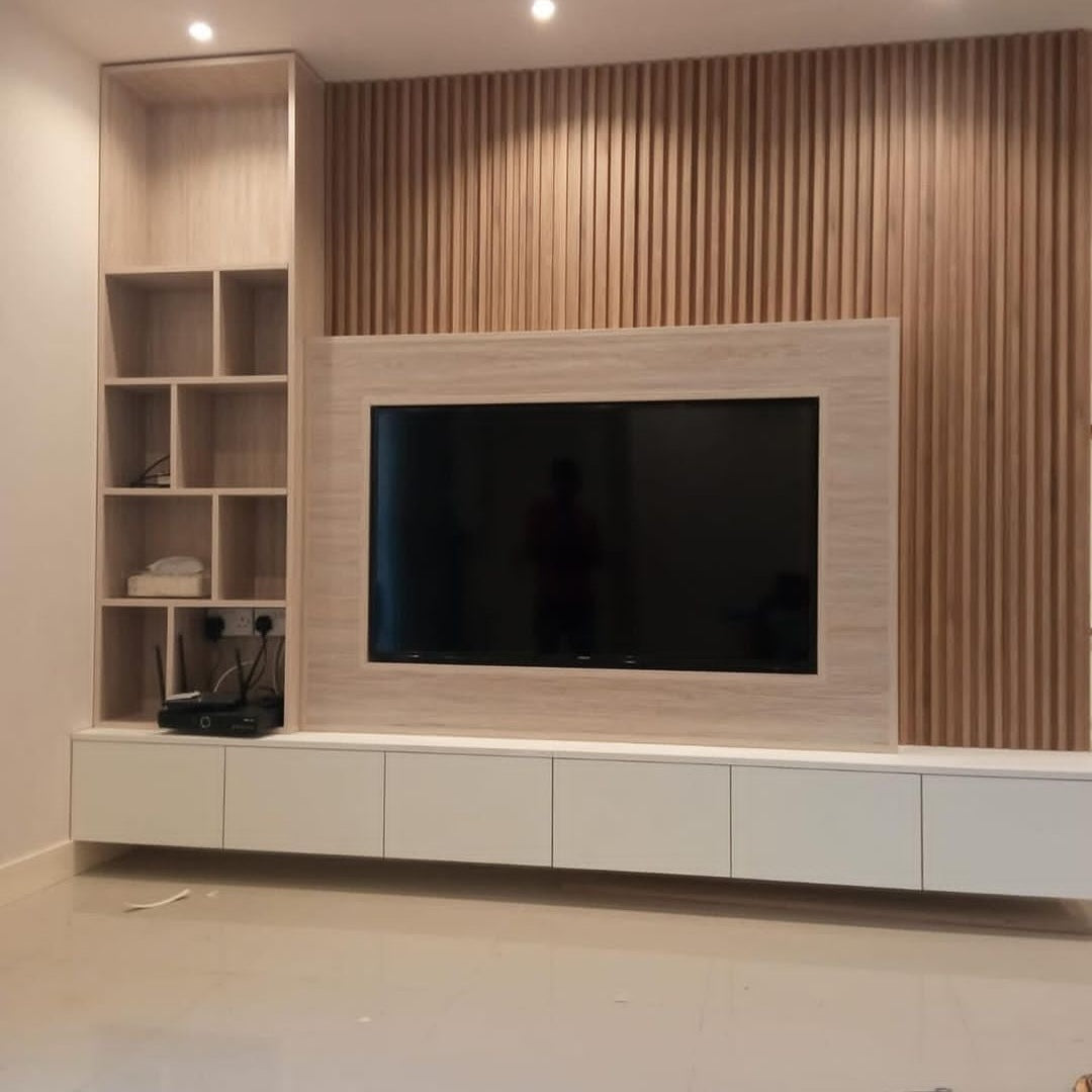 Modern built-in shelving Dubai joinery