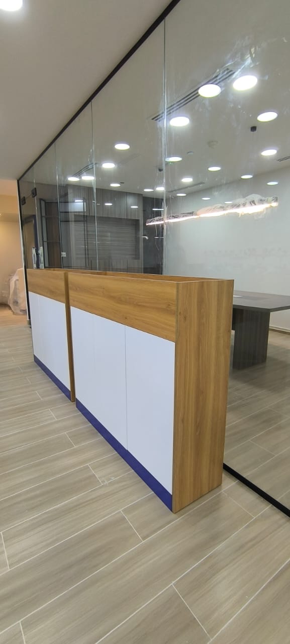 Bespoke dining table Dubai solid wood